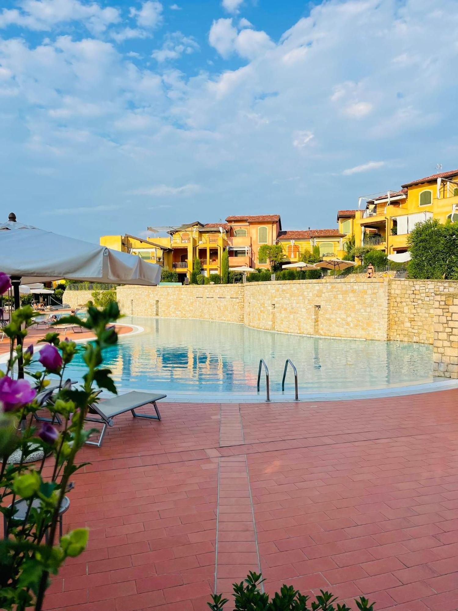 Borgo Del Torchio - Gardagate Lejlighed Manerba del Garda Eksteriør billede